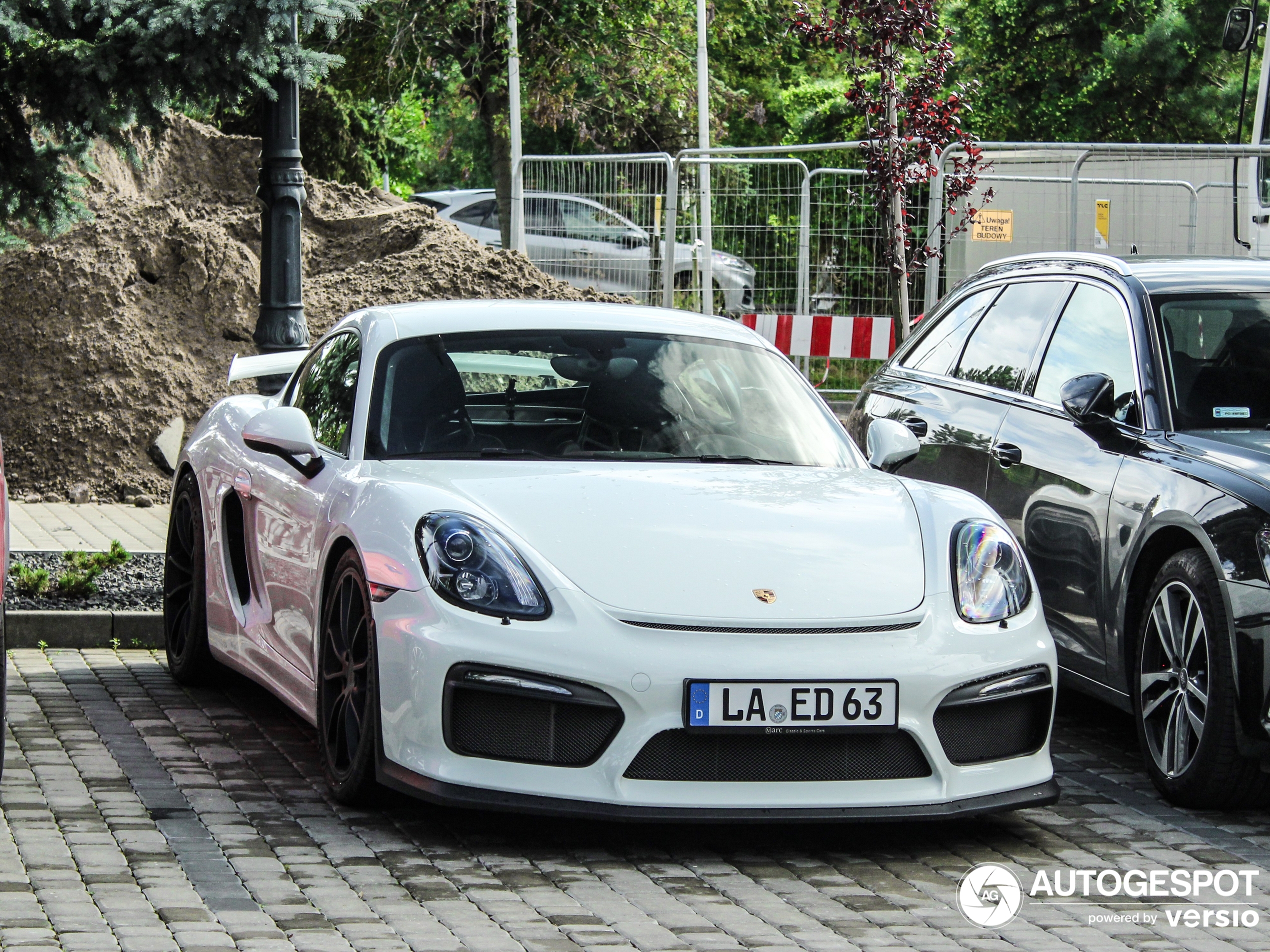 Porsche 981 Cayman GT4