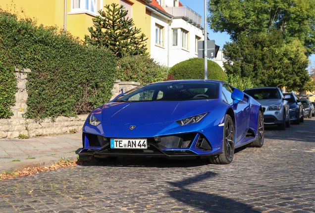 Lamborghini Huracán LP640-4 EVO