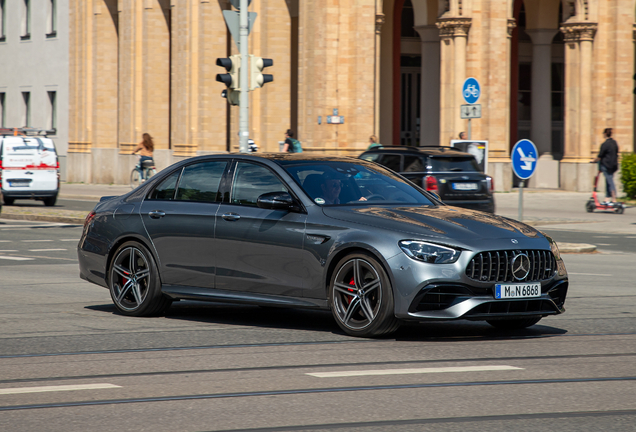 Mercedes-AMG E 63 S W213 2021