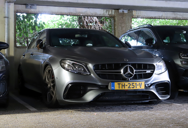 Mercedes-AMG E 63 S W213 Edition 1