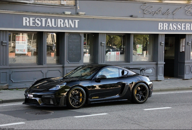 Porsche 718 Cayman GT4 RS Weissach Package