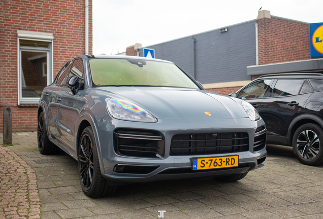 Porsche Cayenne Coupé Turbo S E-Hybrid