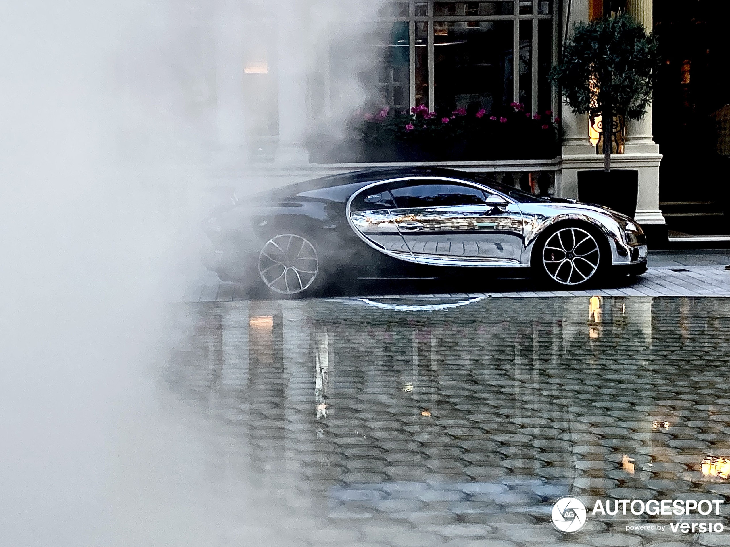 Ein Chiron in Chrom-look zeigt sich in London