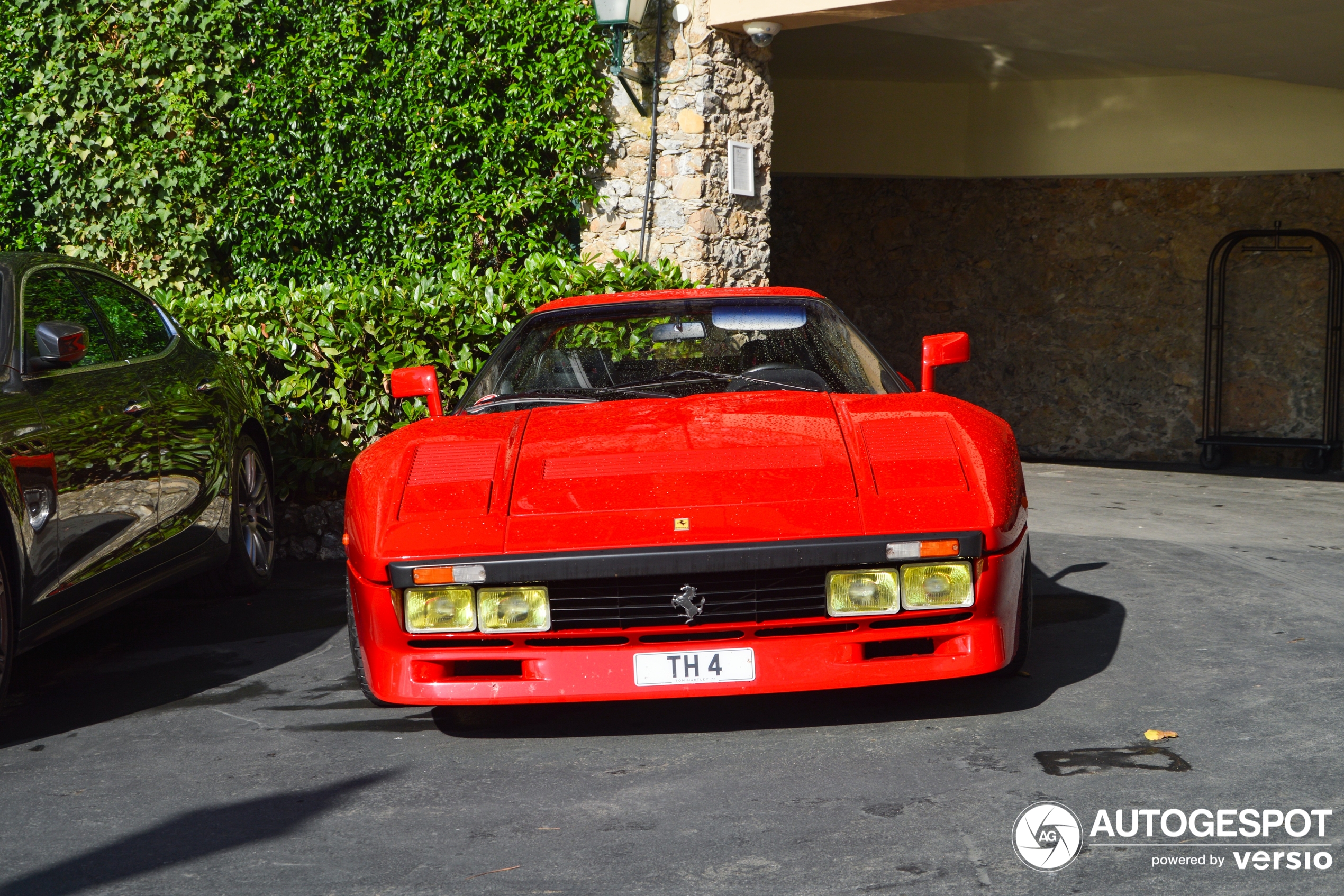 A 288 GTO shows up in Portofino