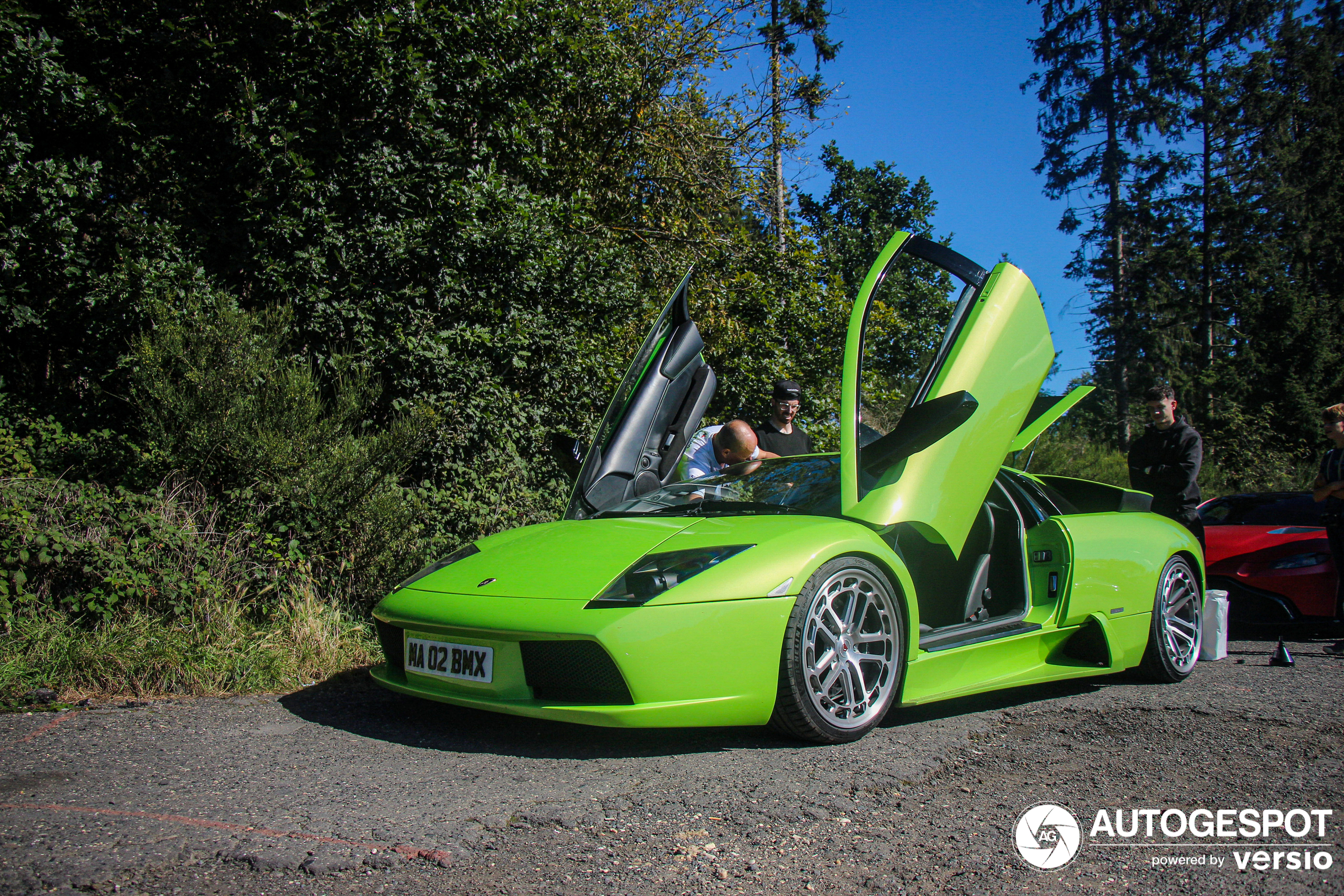 Mat Armstrong heeft Nürburg gehaald in zijn groene Lamborghini