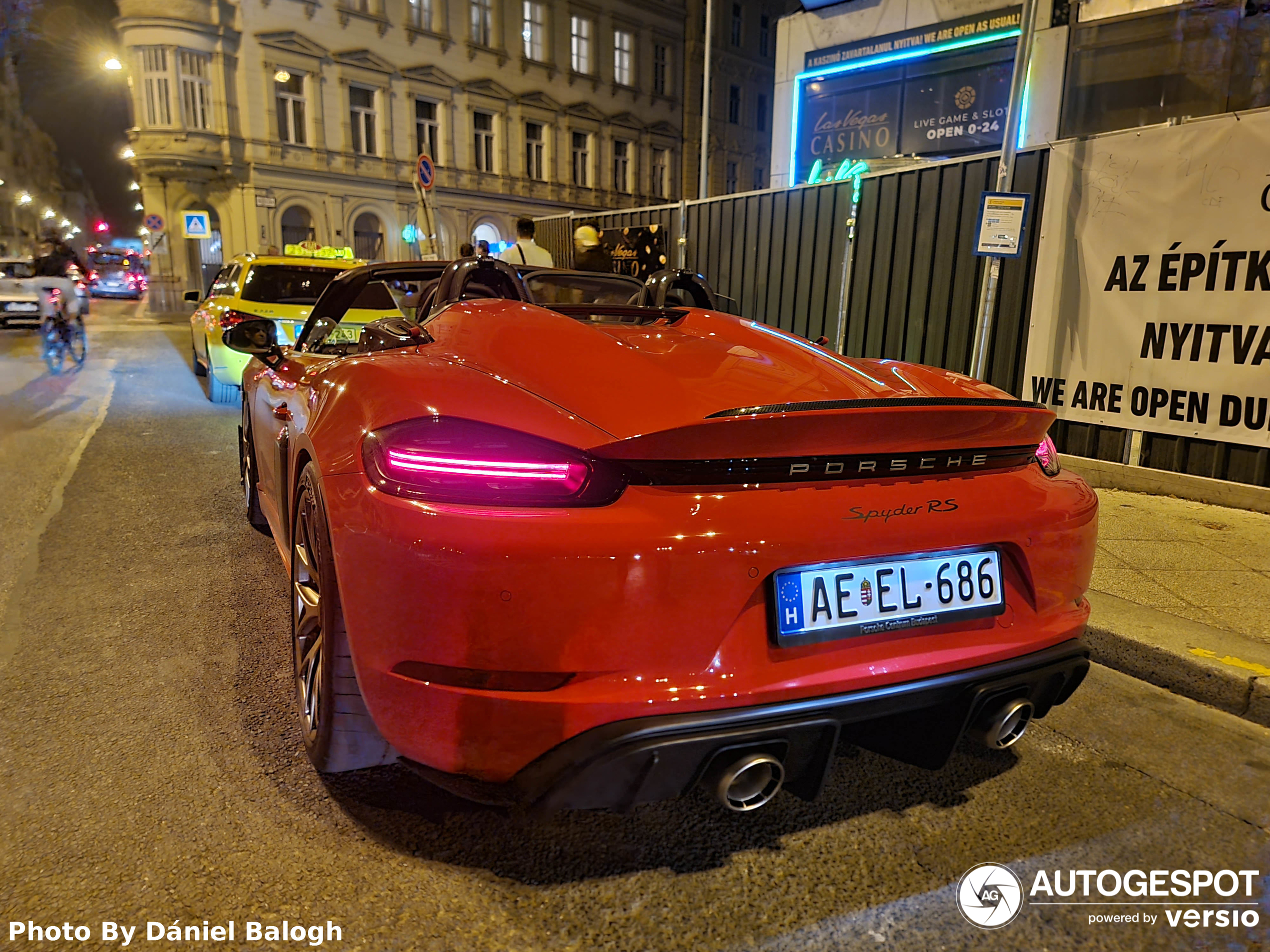 Heissen sie den ersten an einen Kunden ausgelieferte Porsche 718 Spyder RS hier auf Autogespot willkommen