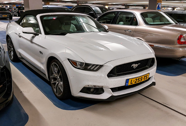 Ford Mustang GT Convertible 2015