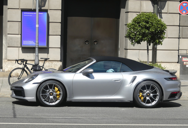 Porsche 992 Turbo S Cabriolet