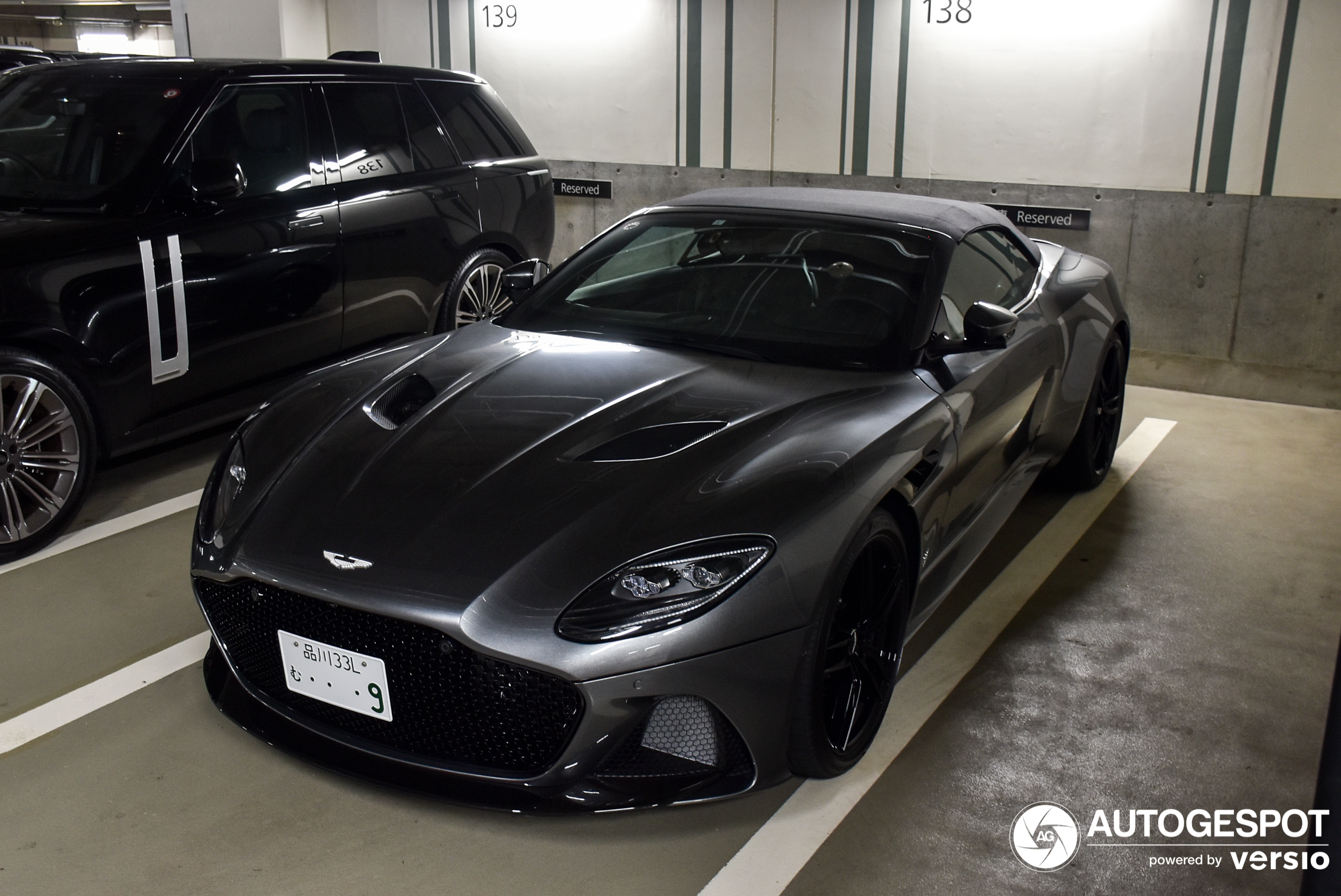 Aston Martin DBS Superleggera Volante