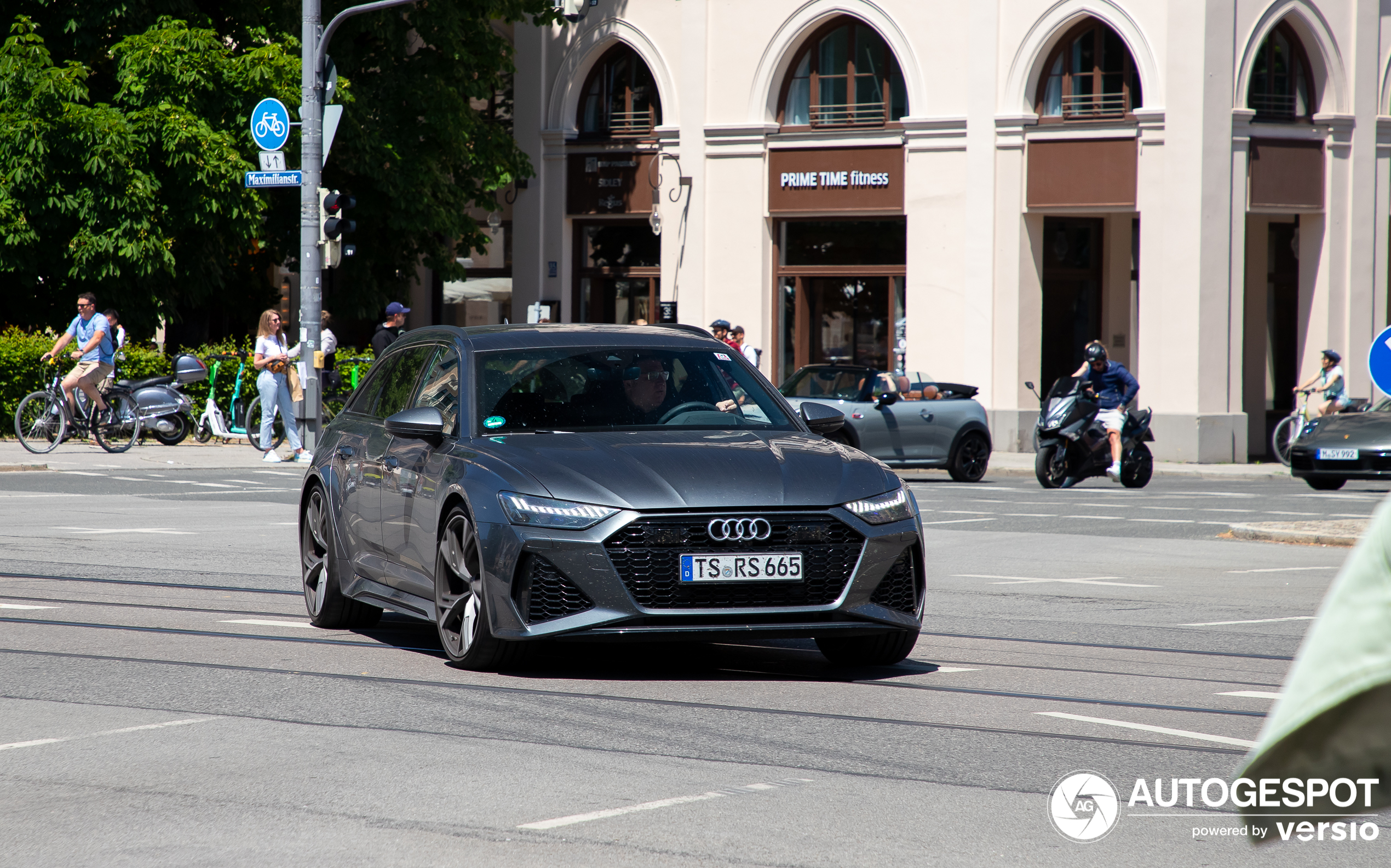 Audi RS6 Avant C8