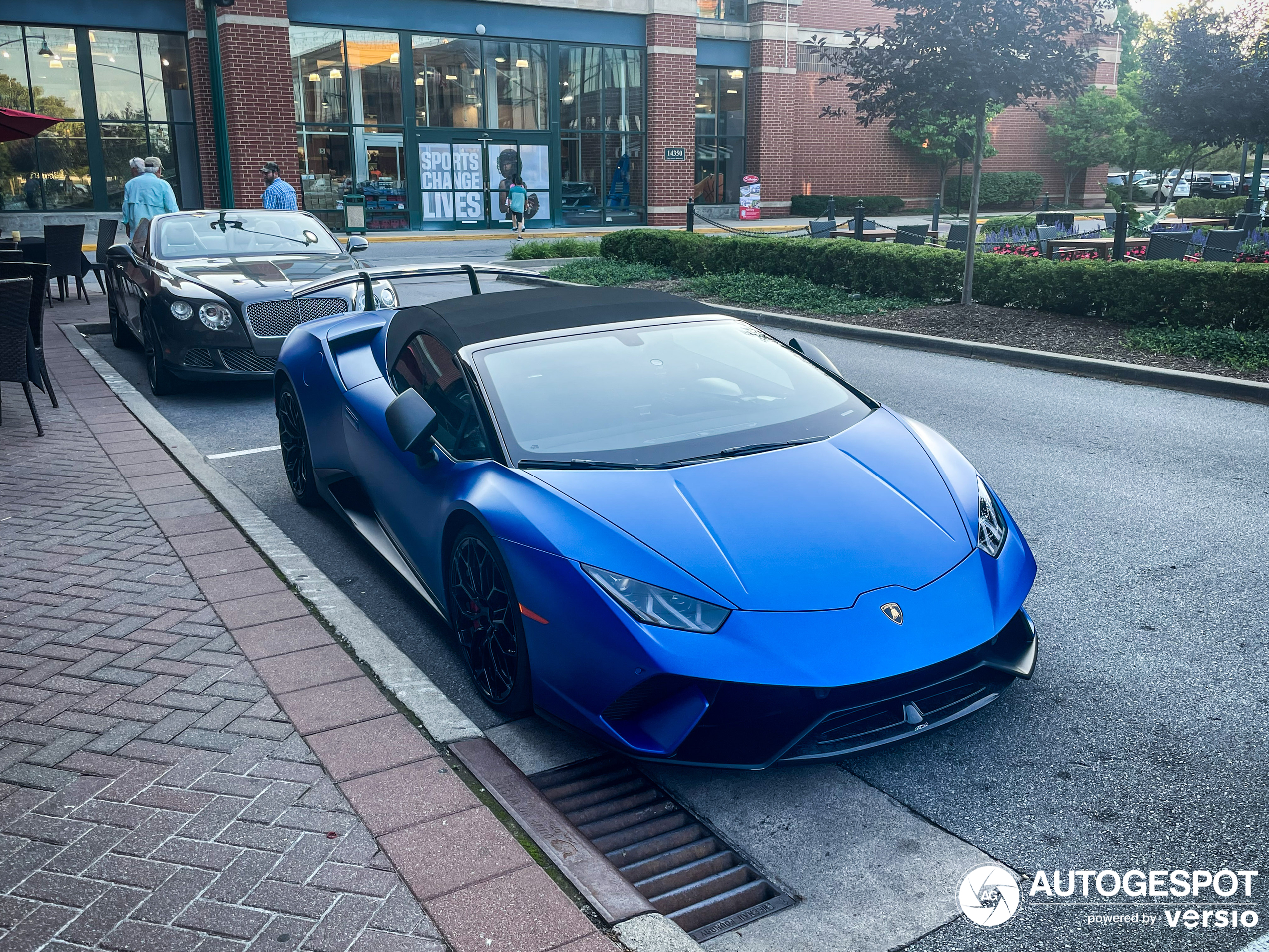 Lamborghini Huracán LP640-4 Performante Spyder