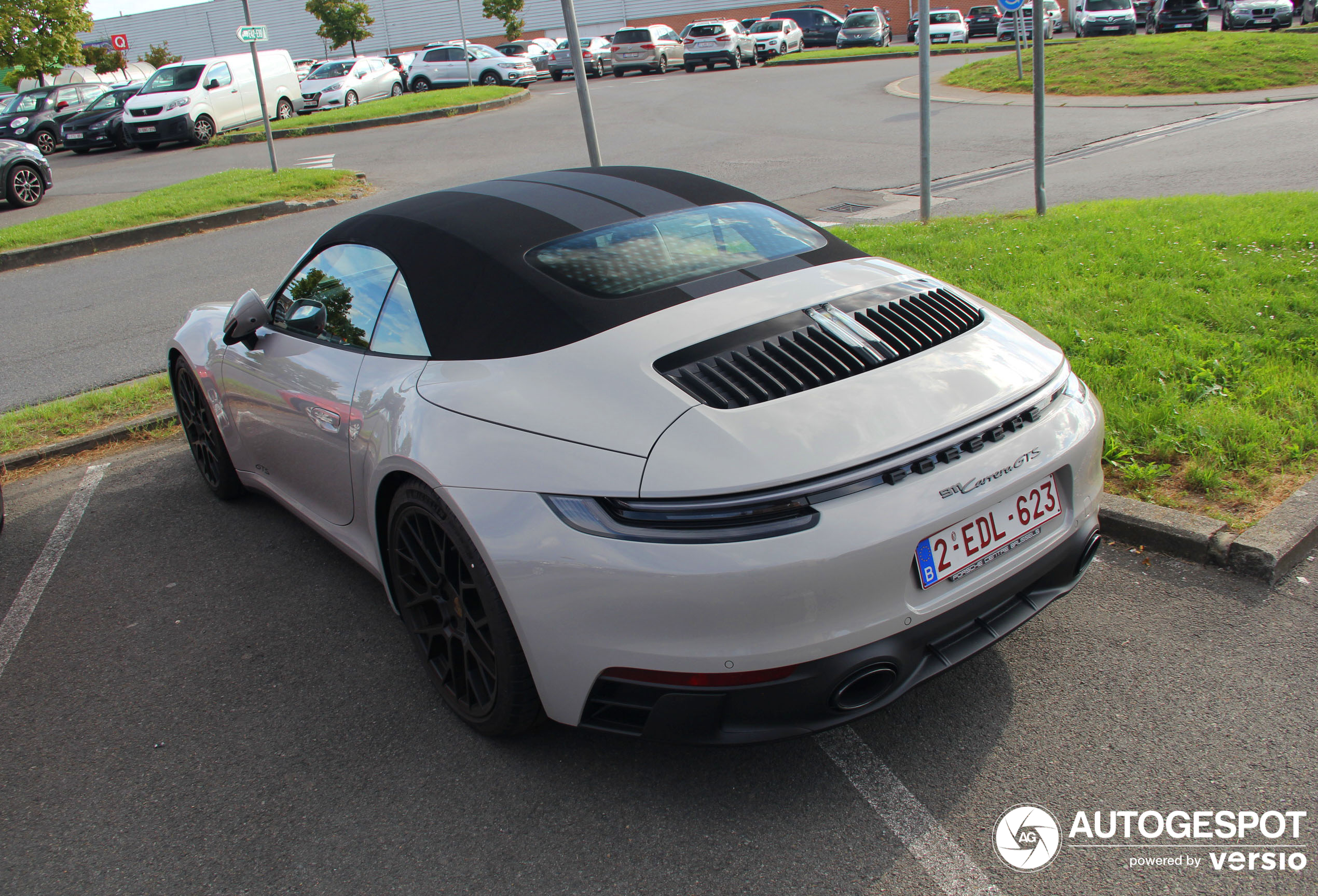 Porsche 992 Carrera 4 GTS Cabriolet