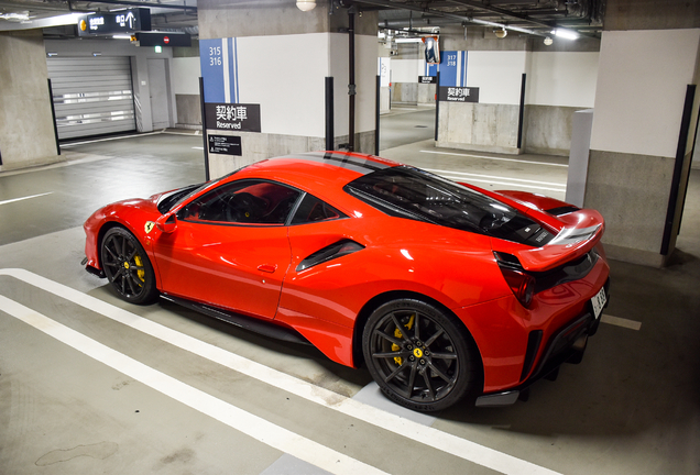 Ferrari 488 Pista