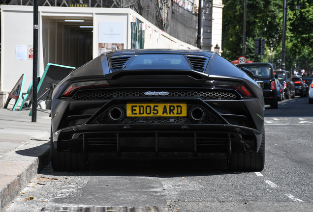 Lamborghini Huracán LP640-4 EVO