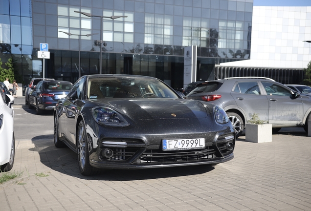 Porsche 971 Panamera Turbo