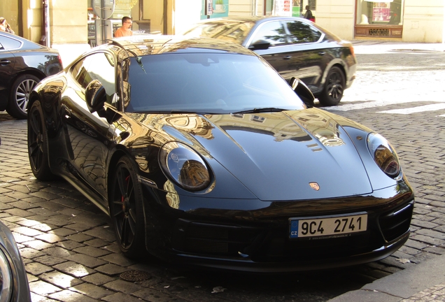 Porsche 992 Carrera GTS