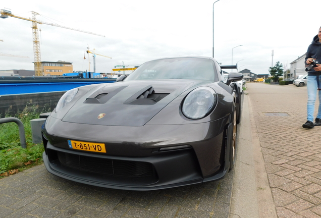 Porsche 992 GT3 RS Weissach Package