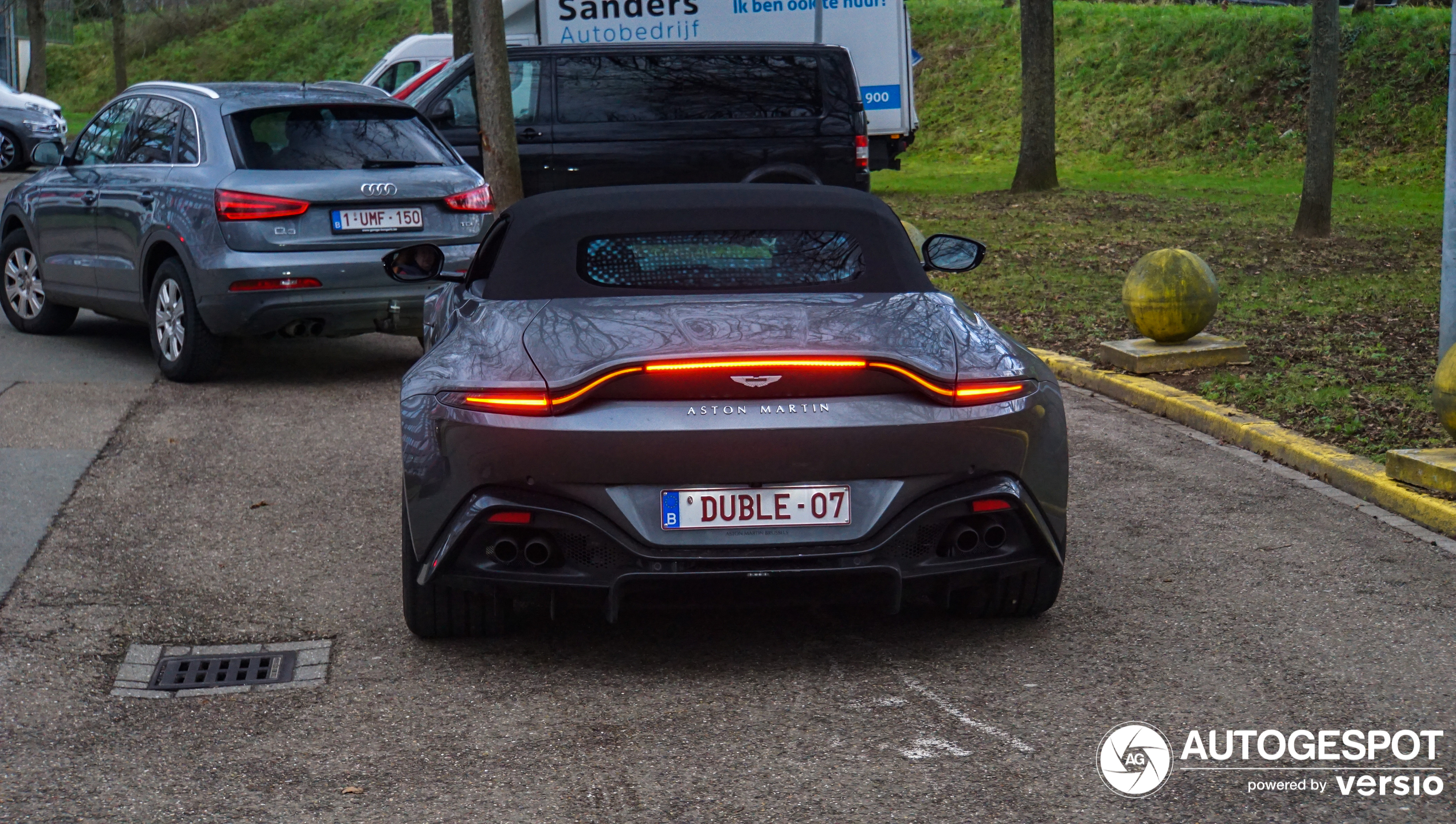 Aston Martin V8 Vantage Roadster 2020