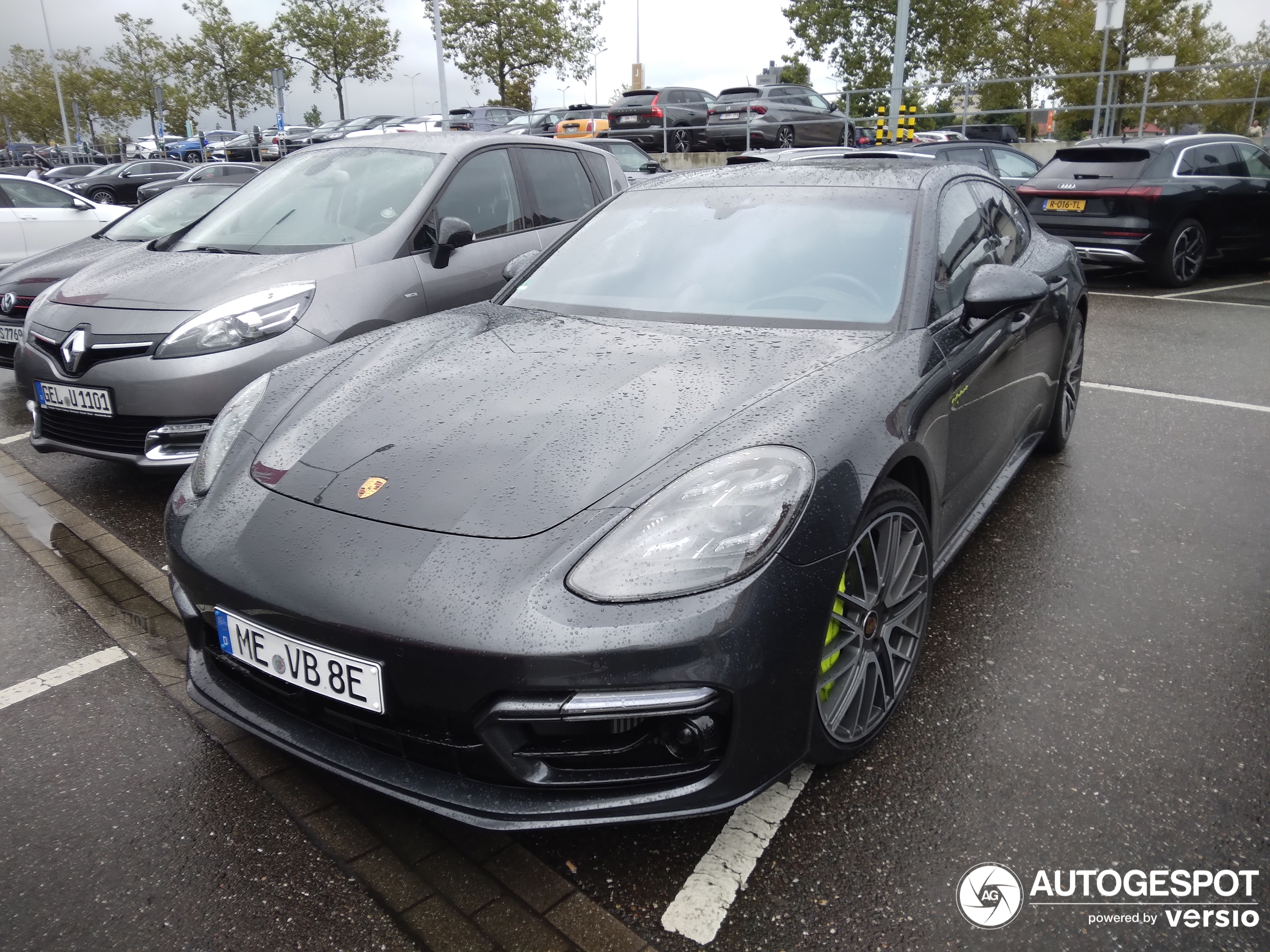 Porsche 971 Panamera Turbo S E-Hybrid