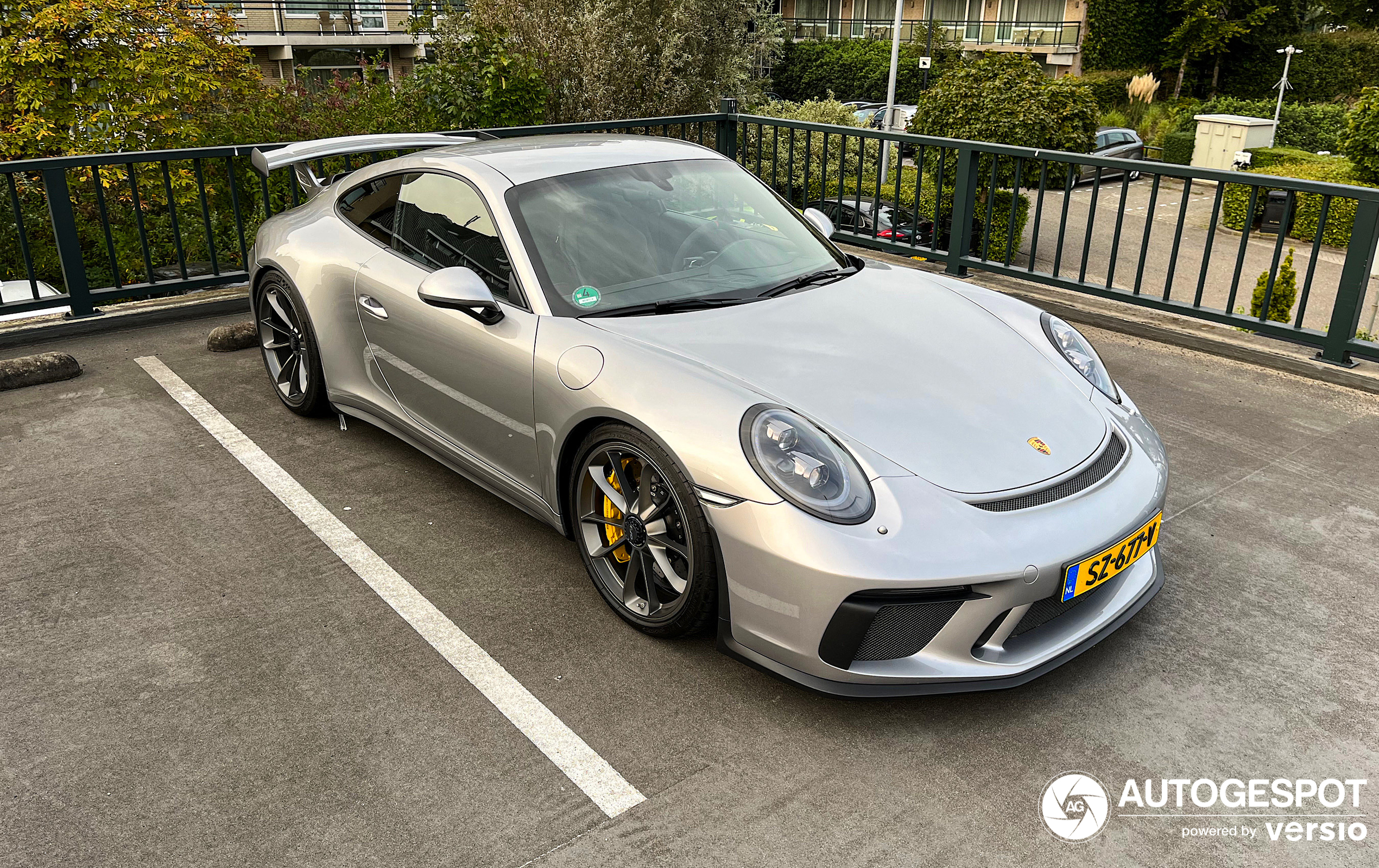 Weer een gave Porsche bij een Van der Valk