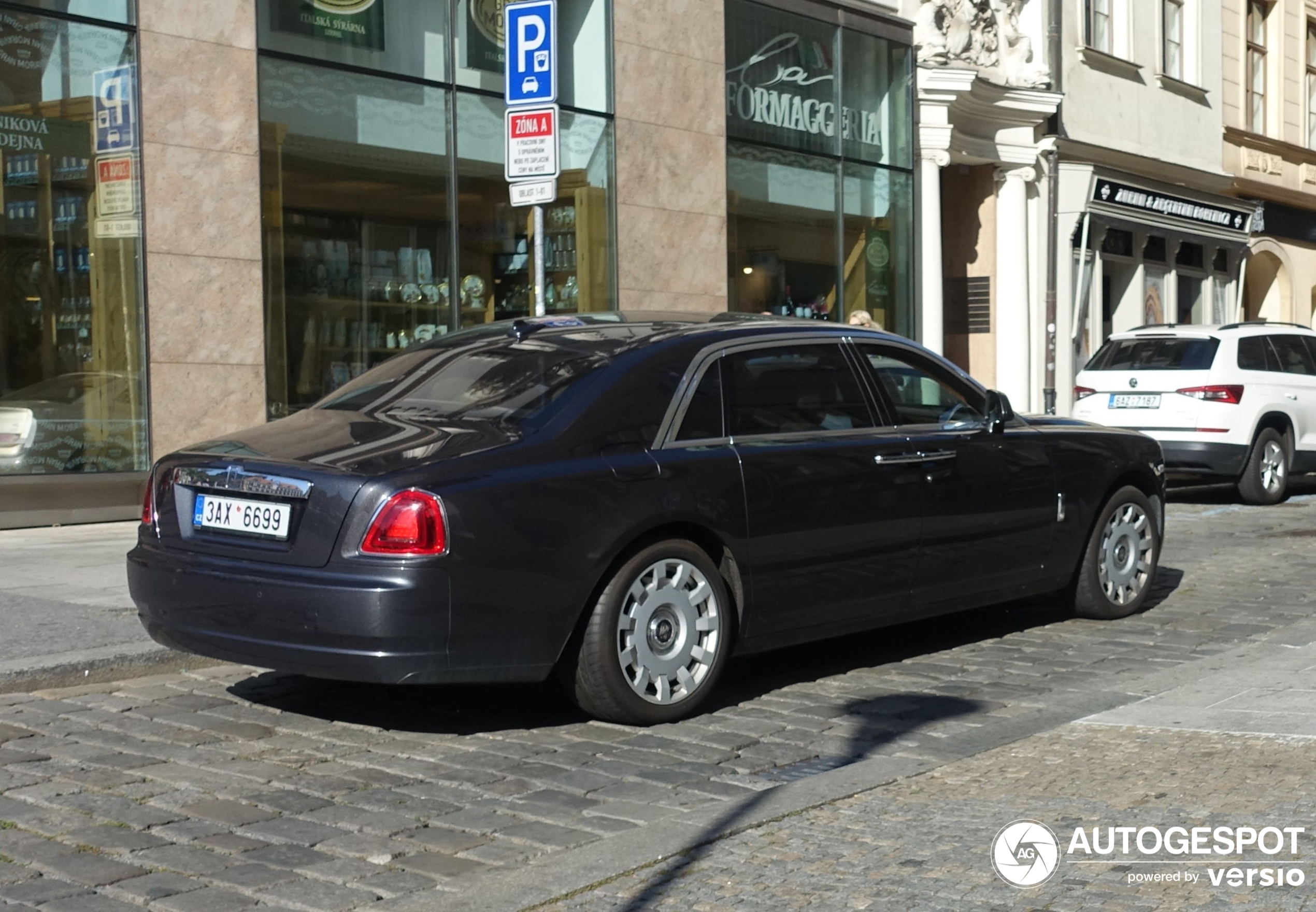 Rolls-Royce Ghost EWB