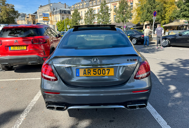 Mercedes-AMG E 63 S W213