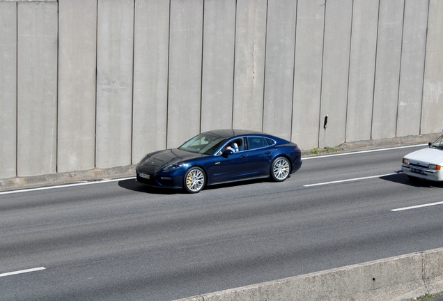 Porsche 971 Panamera Turbo S E-Hybrid