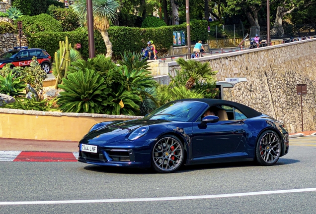 Porsche 992 Carrera 4S Cabriolet