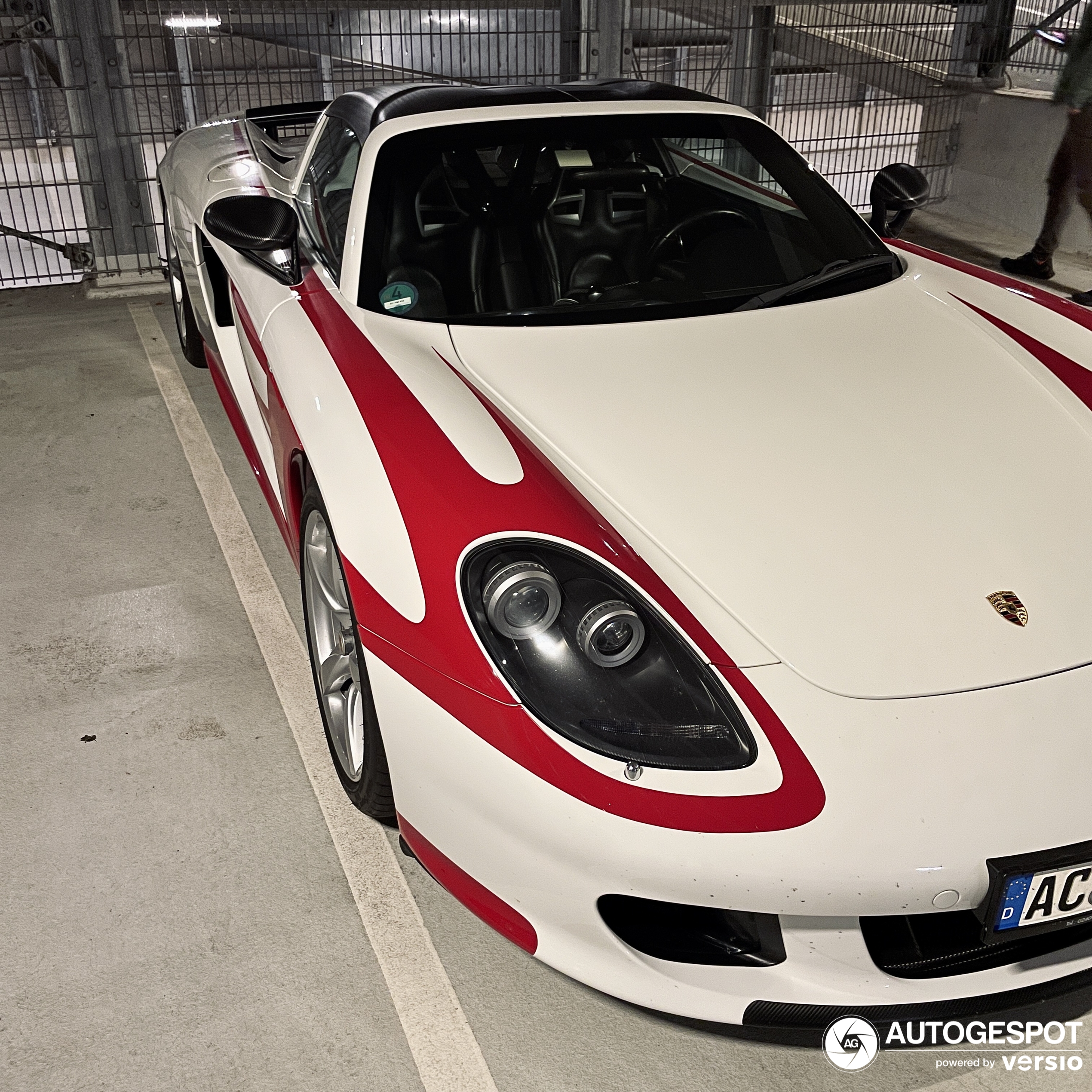Have you ever seen a Carrera GT with the Salzburg livery?