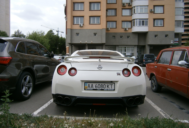 Nissan GT-R 2012