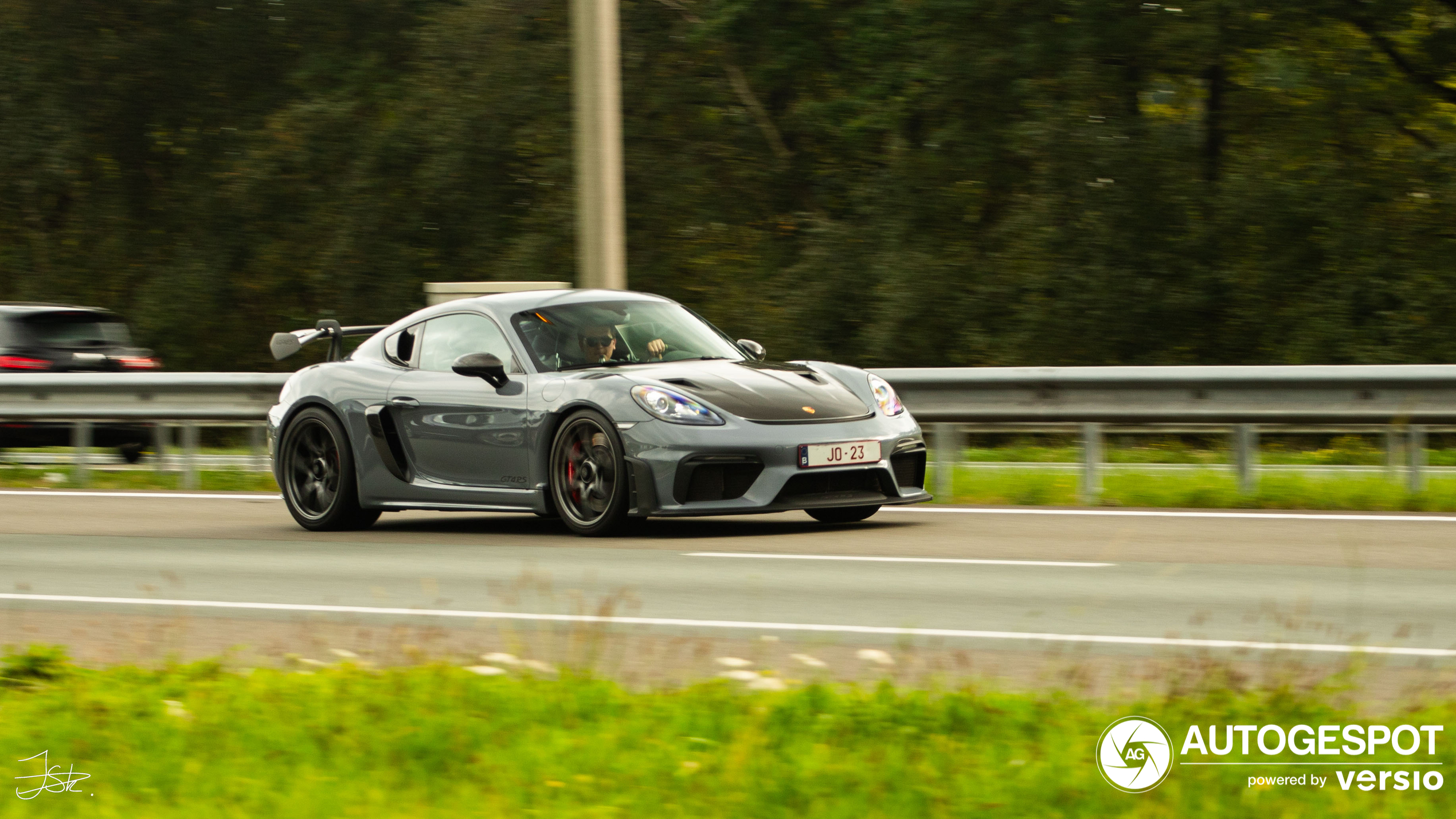 Porsche 718 Cayman GT4 RS Weissach Package