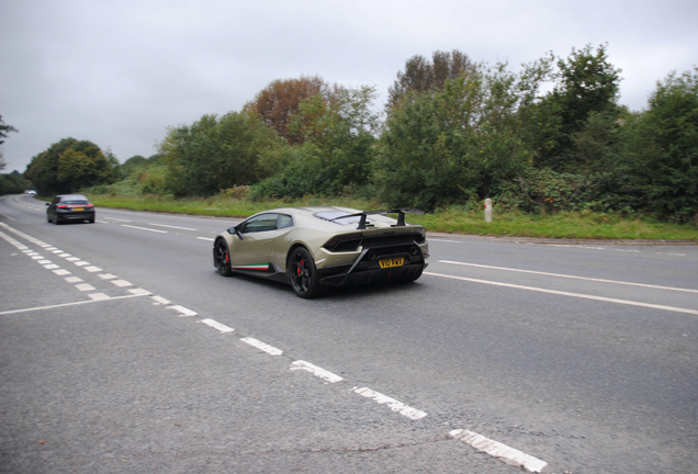 Lamborghini Huracán LP640-4 Performante