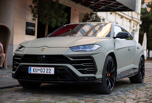 Lamborghini Urus