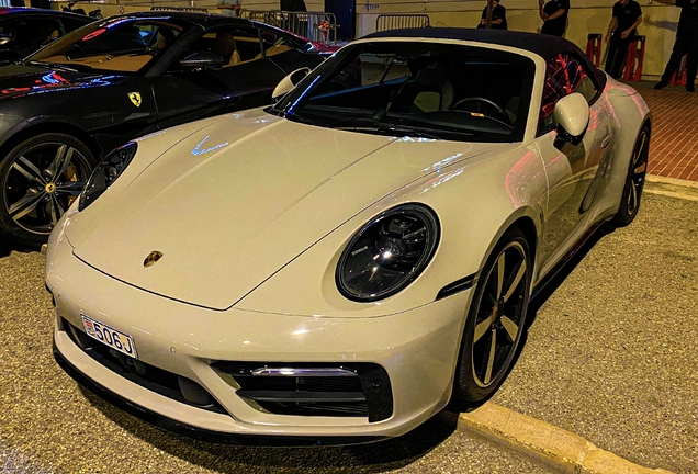 Porsche 992 Carrera 4S Cabriolet