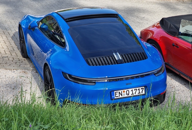 Porsche 992 Carrera GTS