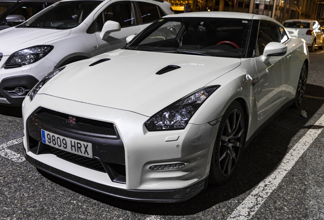 Nissan GT-R 2012