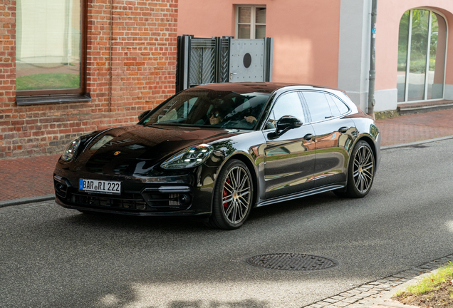 Porsche 971 Panamera GTS Sport Turismo