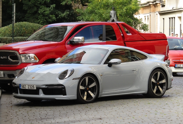 Porsche 992 Sport Classic