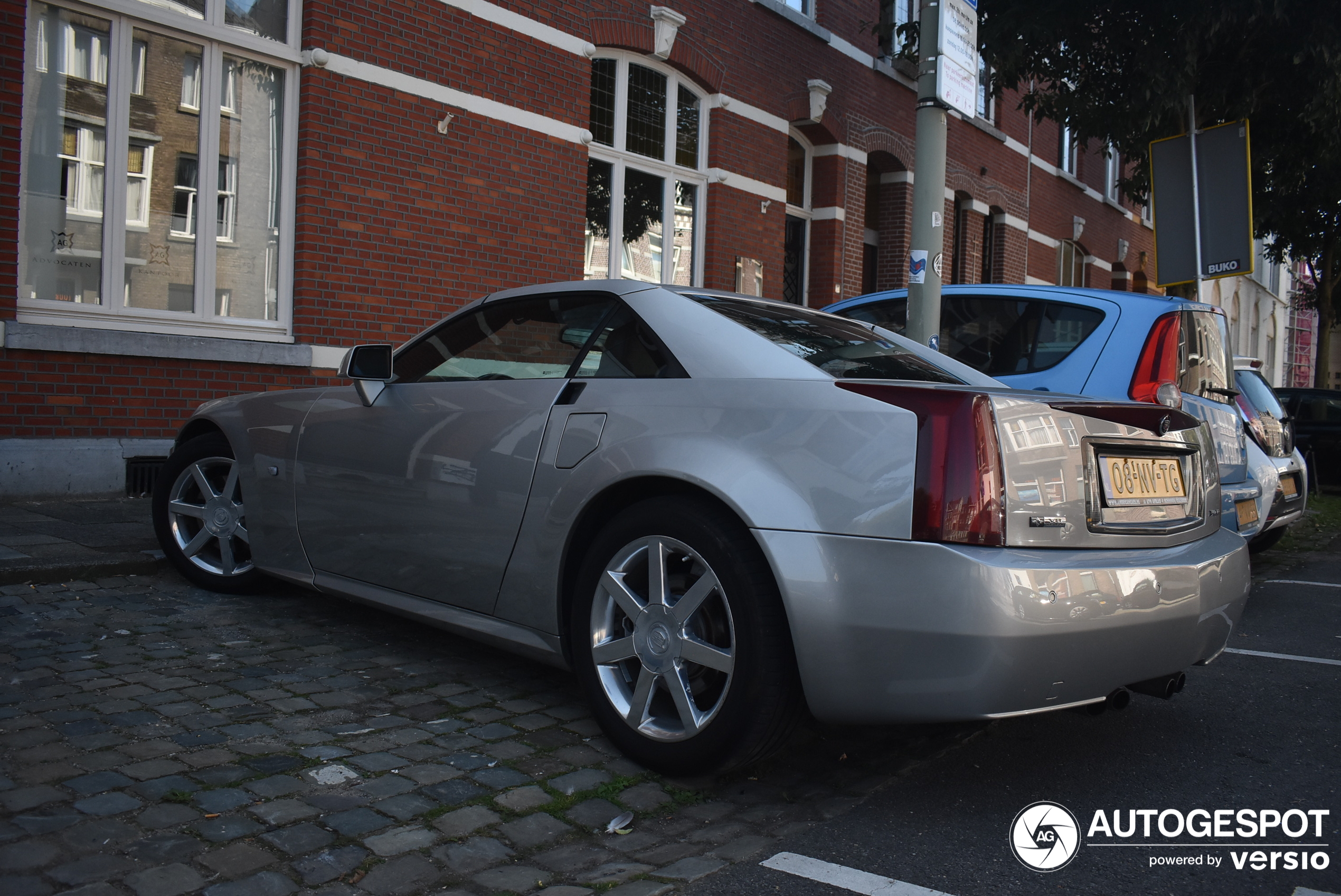 Cadillac XLR