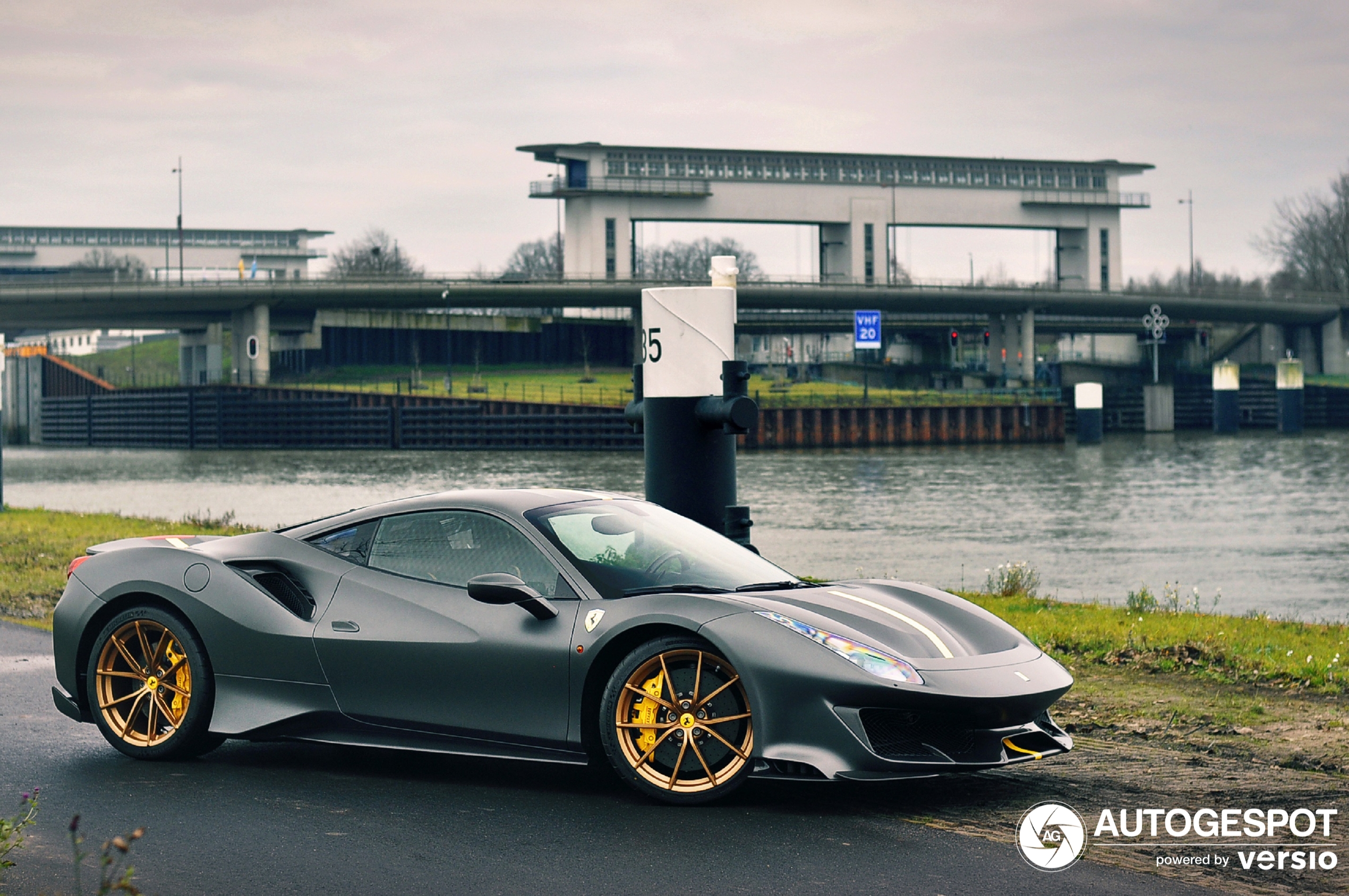 Ferrari 488 Pista