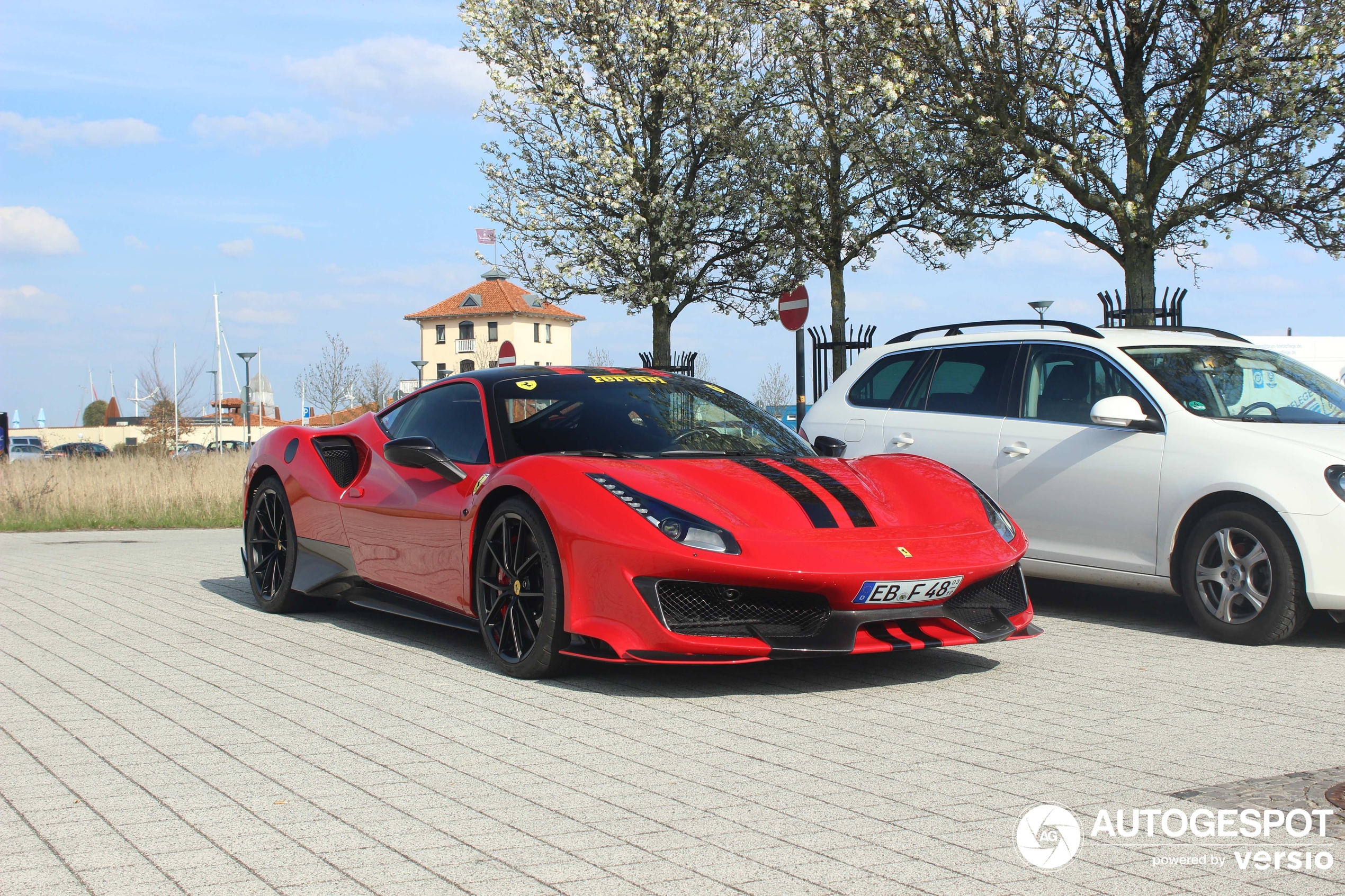 Ferrari 488 Pista