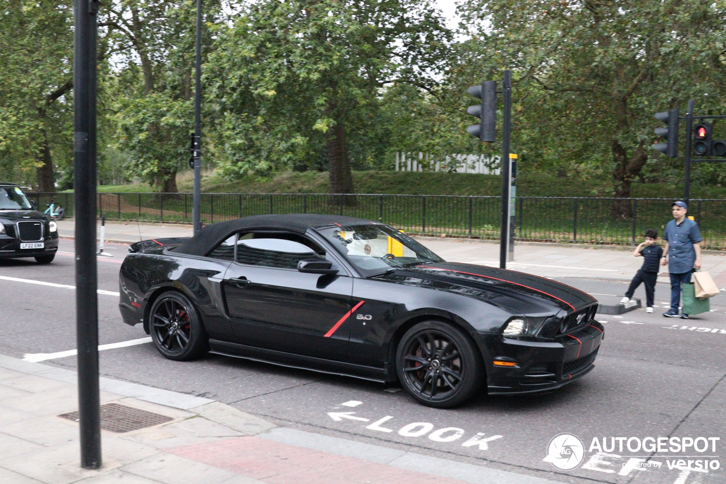 Ford Mustang GT Convertible 2011