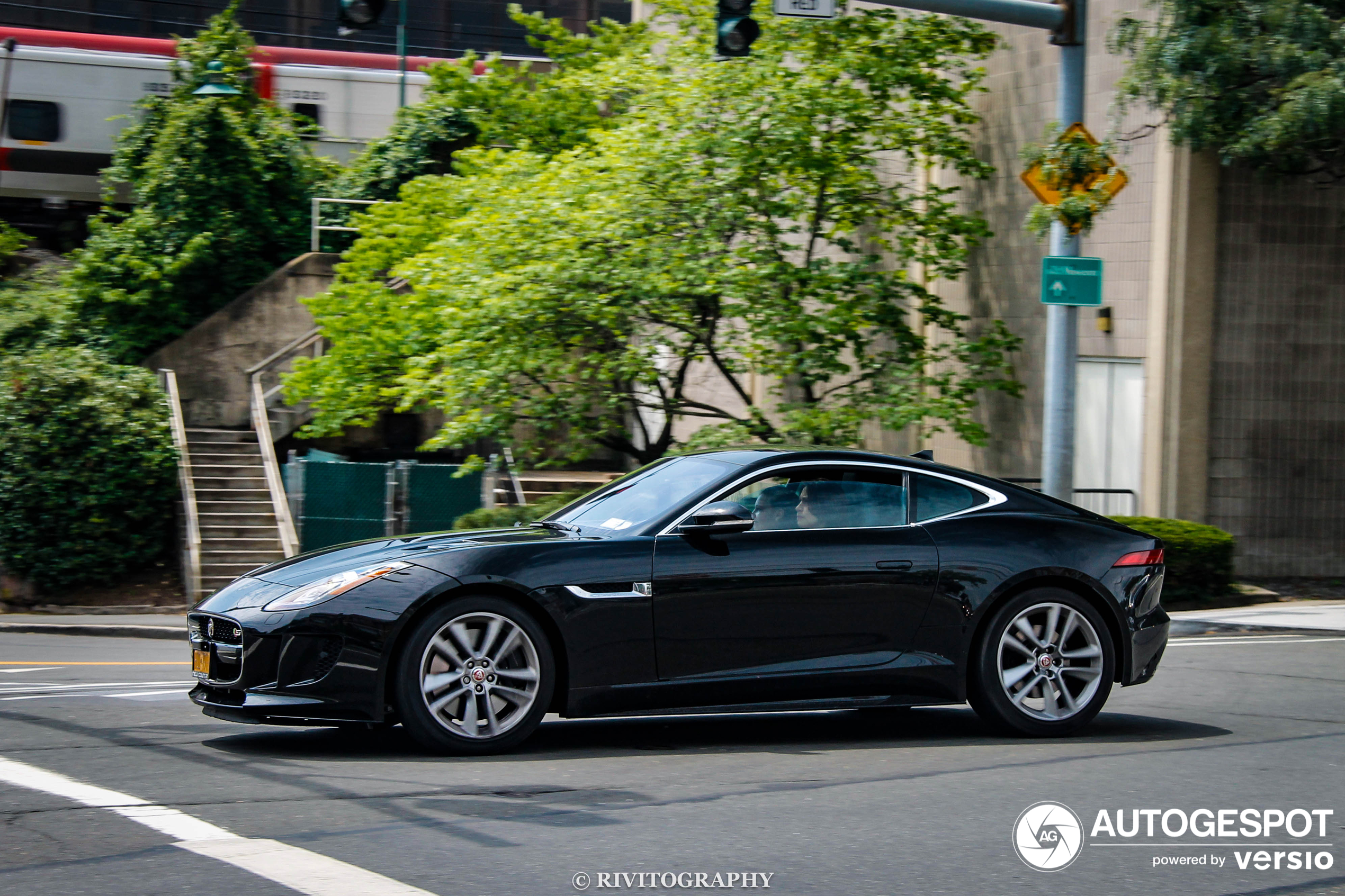 Jaguar F-TYPE S AWD Coupé