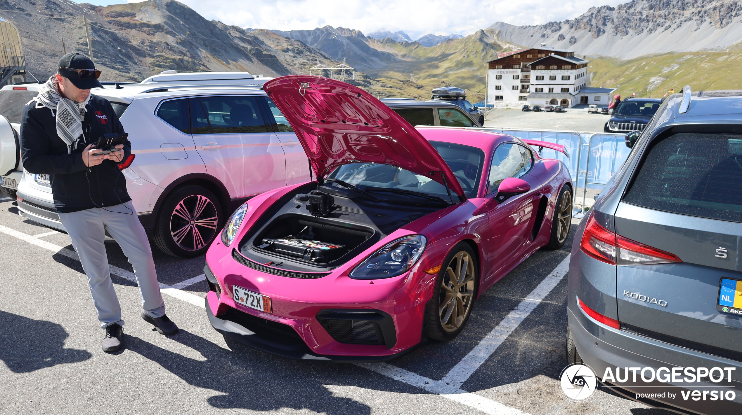 Porsche 718 Cayman GT4