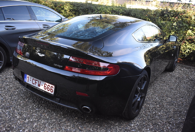 Aston Martin V8 Vantage