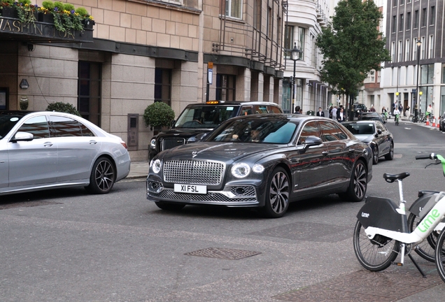 Bentley Flying Spur Hybrid