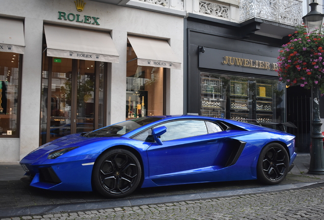 Lamborghini Aventador LP700-4