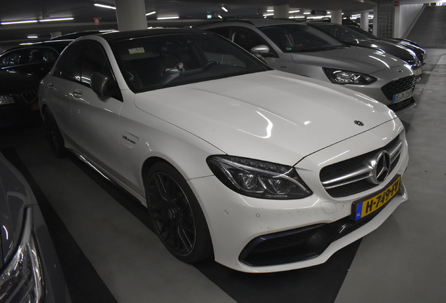 Mercedes-AMG C 63 S W205