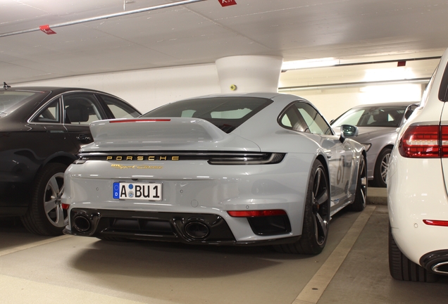 Porsche 992 Sport Classic