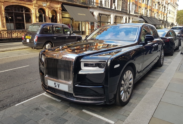 Rolls-Royce Phantom VIII EWB